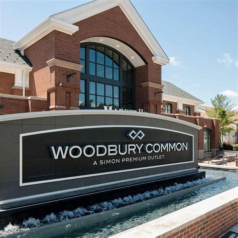 rudsak woodbury commons.